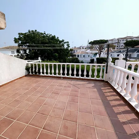 Holiday home Adosado En Con Piscina Y Chimenea, Cerca De La Playa Matalascanas