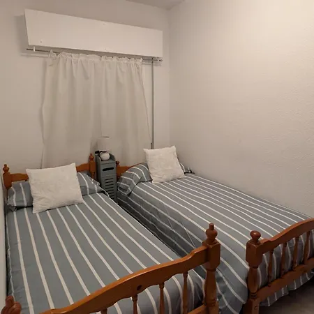 Adosado En Con Piscina Y Chimenea, Cerca De La Playa Holiday home